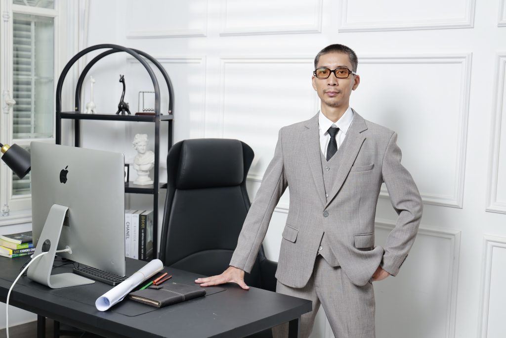 Trần Hùng - Lựa chọn khó khăn nhưng bền vững