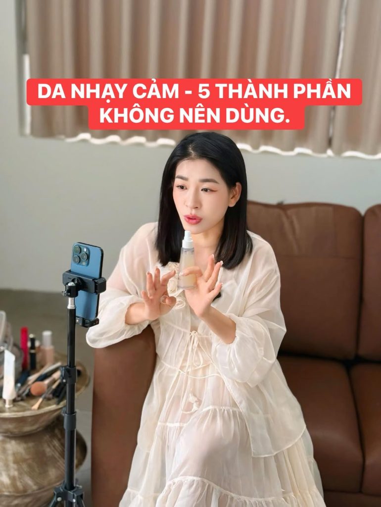 Da Nhạy Cảm thoa gì