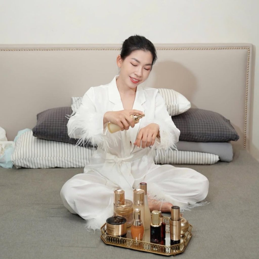 Tinh chất vàng trẻ hoá da